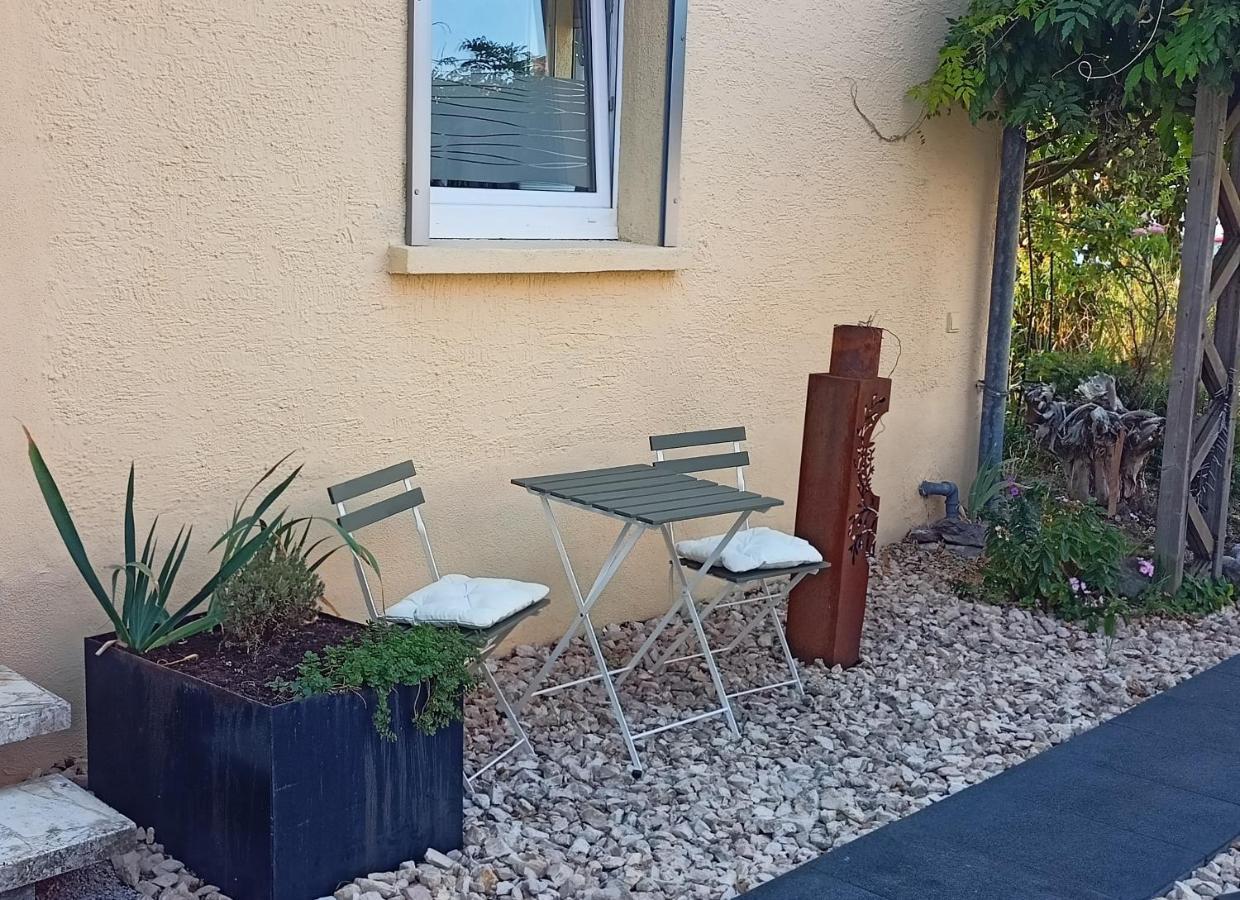 Apartment Blaue Oase, Netflix, Massagesessel, Whirlpool Badewanne
