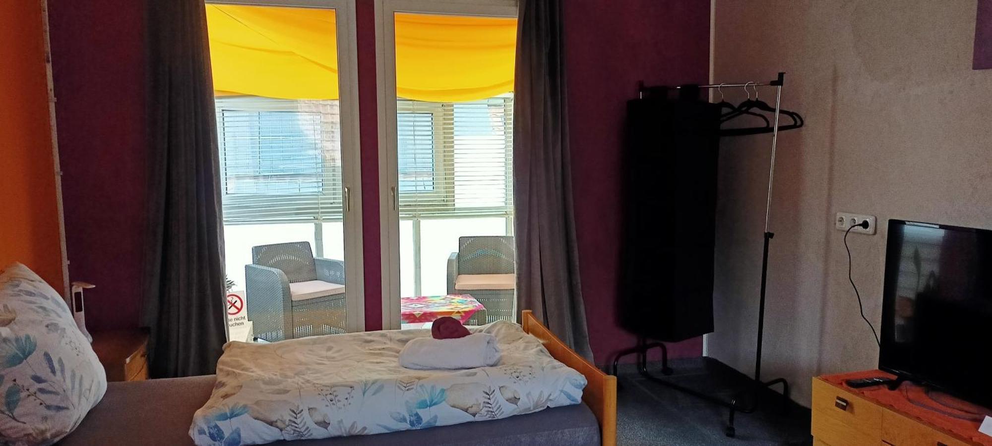 Blaue Oase, Netflix, Massagesessel, Whirlpool Badewanne Apartment *